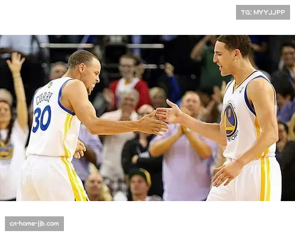 海港边翼卫李帅杨希组合 防守宽度覆盖存在明显漏洞